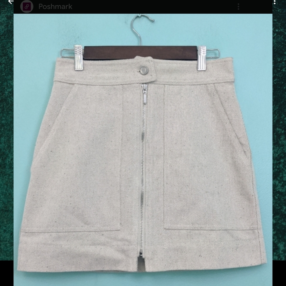 T Tahari Beige Mini Skirt with Front Zipper 299